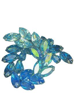 Vintage Weiss Blue Aurora Borealis Rhinestone Leaf Brooch Mid-Century Costume Je